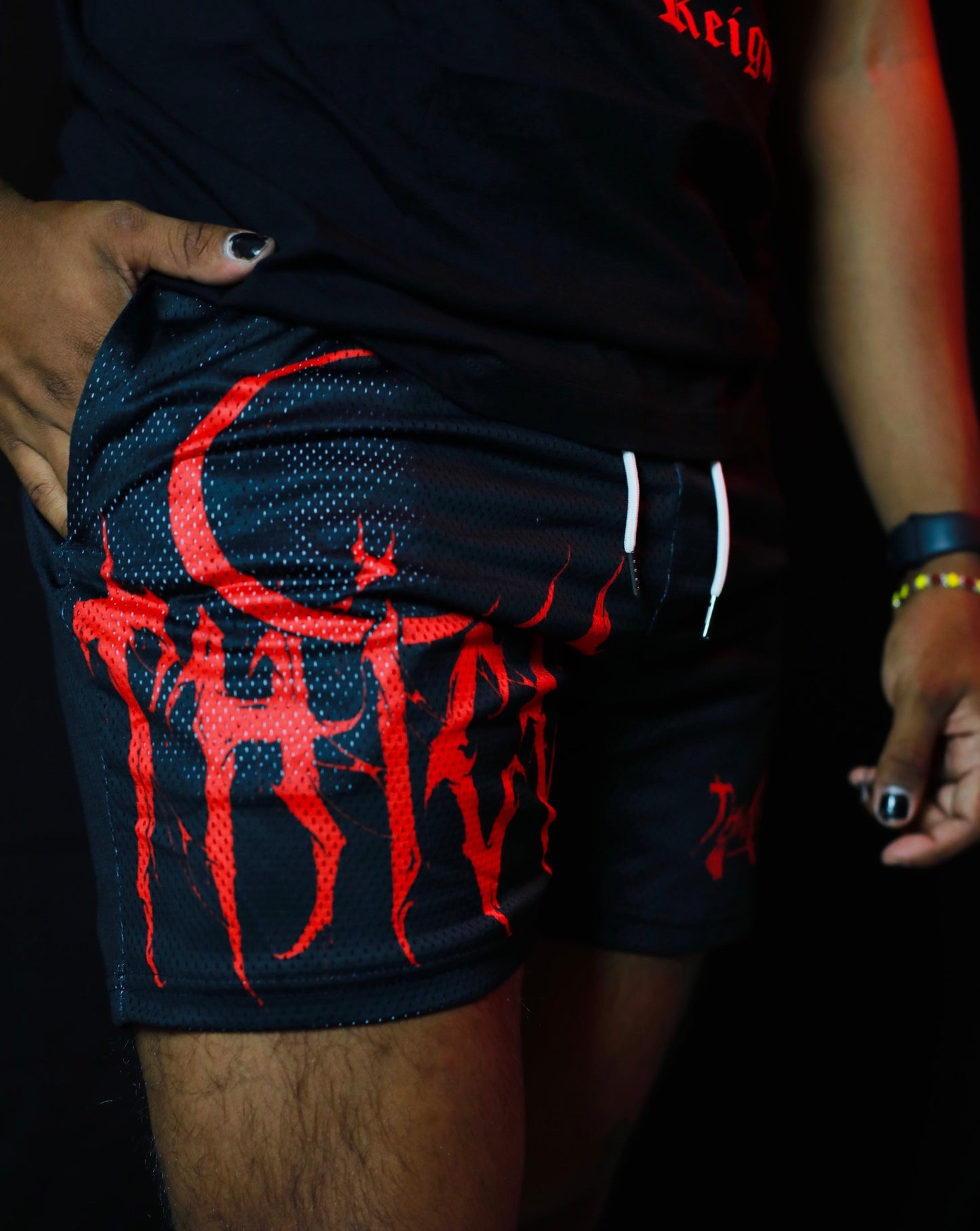 5" Quad Mesh Shorts “Black/Red”